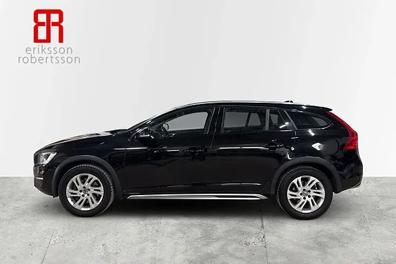 Volvo V60 Cross Country 2018 photo 2