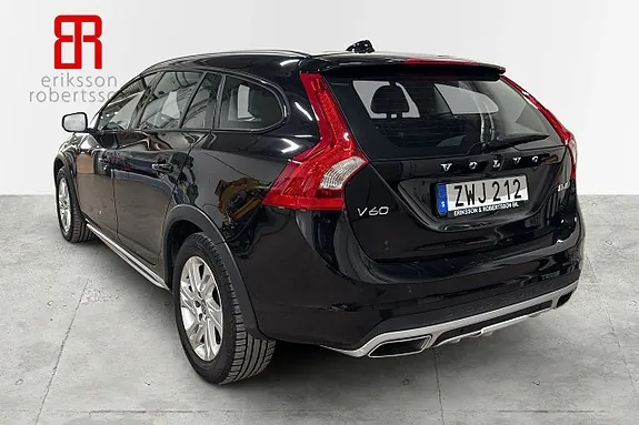 Volvo V60 Cross Country 2018 photo 3