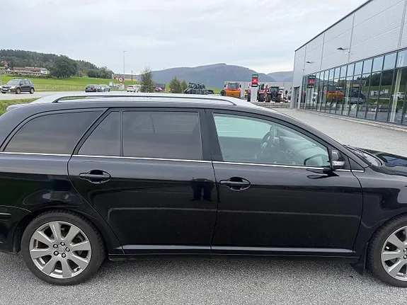 Toyota Avensis 2007 photo 3