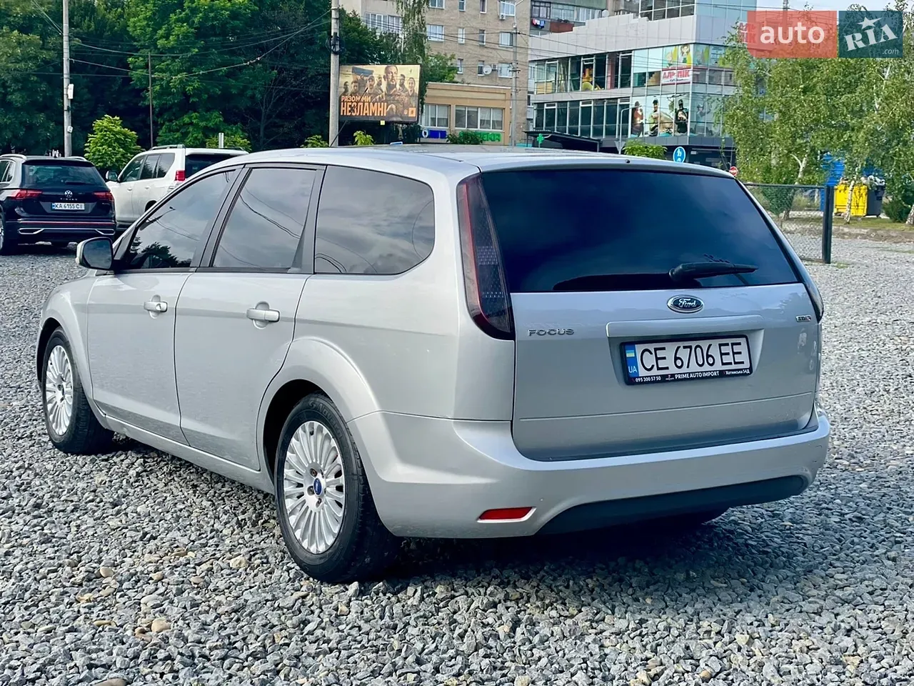 Ford Focus 2010 photo 5