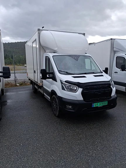 Ford Transit 2022 photo 2