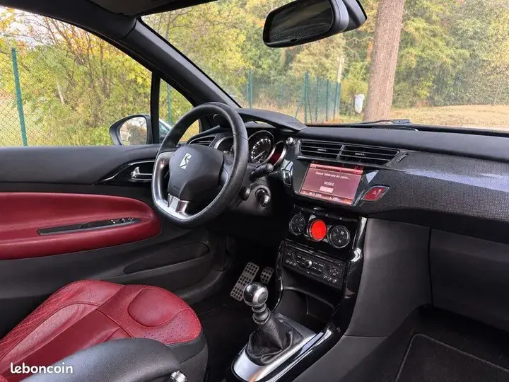 Citroen Ds3 2010 photo 2