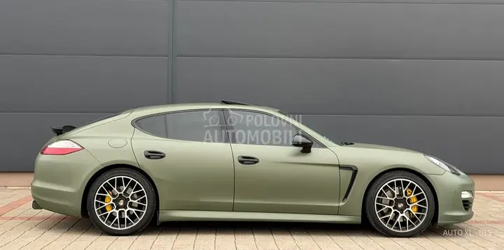 Porsche Panamera 2011 photo 4