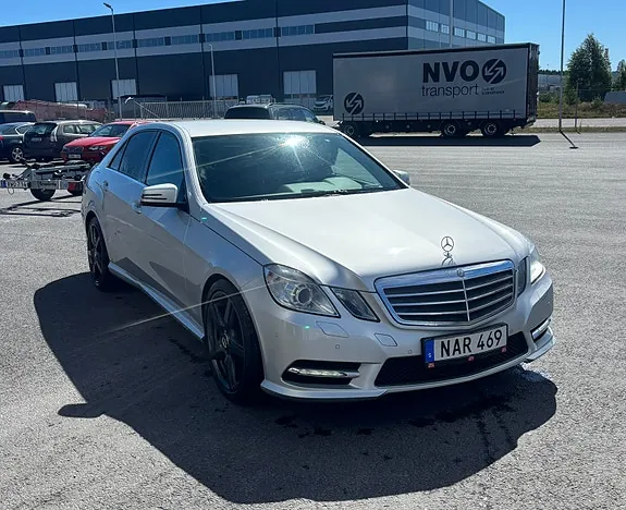 Mercedes-Benz E220 2013 photo 2