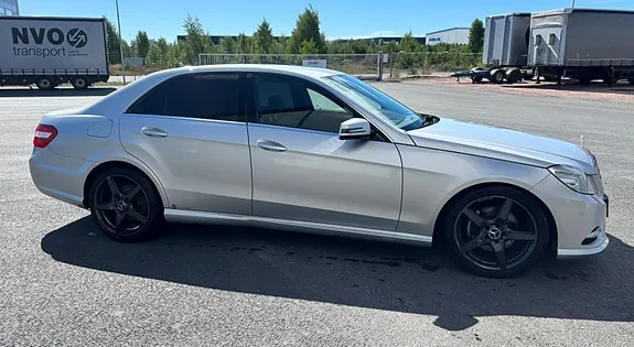 Mercedes-Benz E220 2013 photo 3