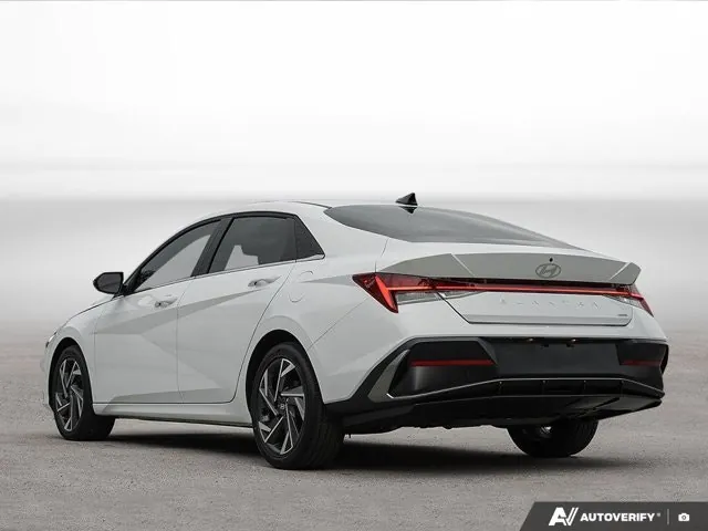 Hyundai Elantra 2025 photo 3