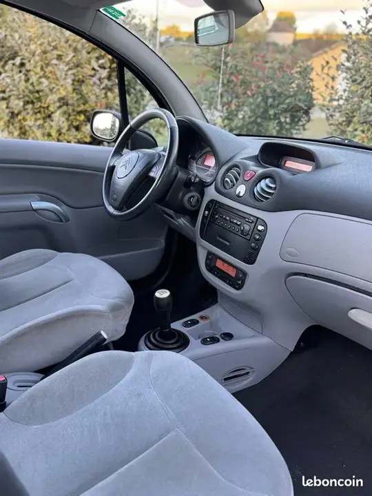 Citroen C3 2004 photo 3