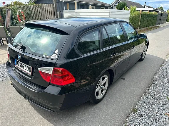 BMW 318I 2006 photo 4