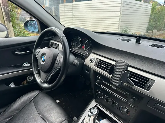 BMW 318I 2006 photo 5