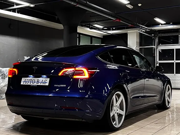 Tesla Model 3 2022 photo 5