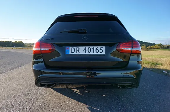 Mercedes-Benz C43 2017 photo 2