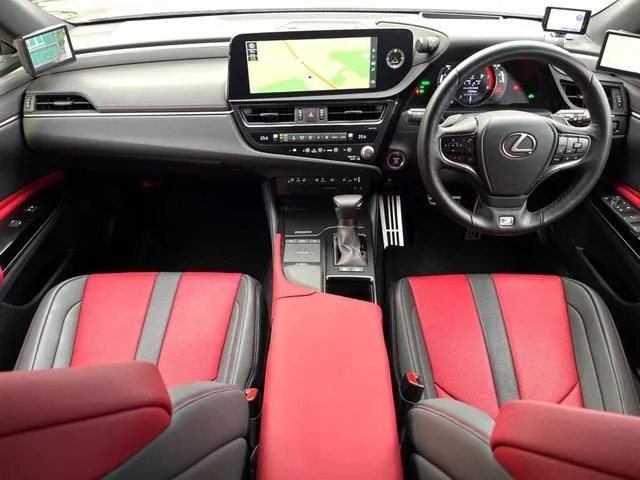 Lexus Es300H F Sport 2022 photo 2