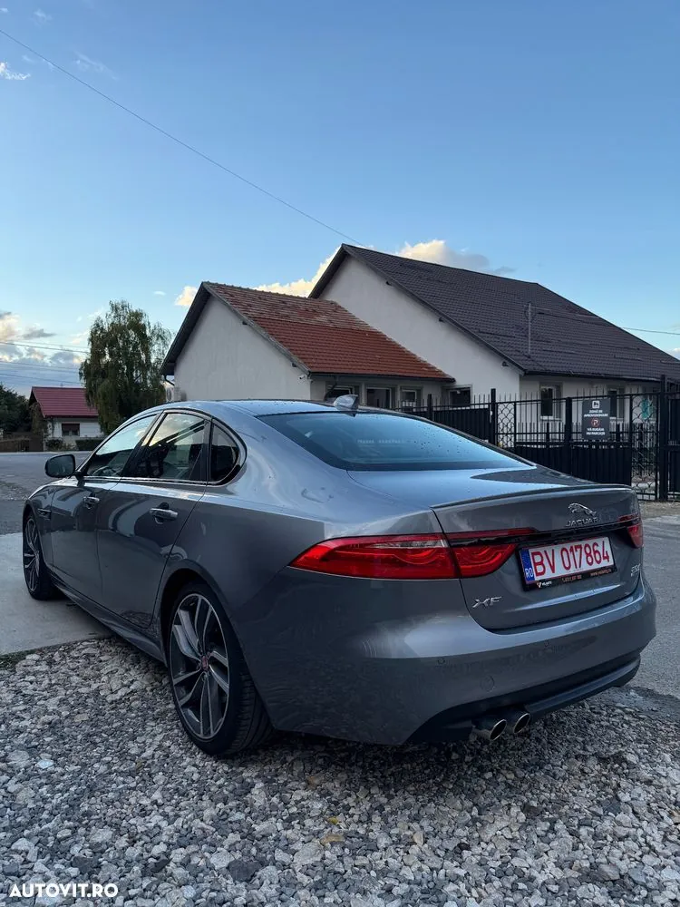 Jaguar Xf 2021 photo 4