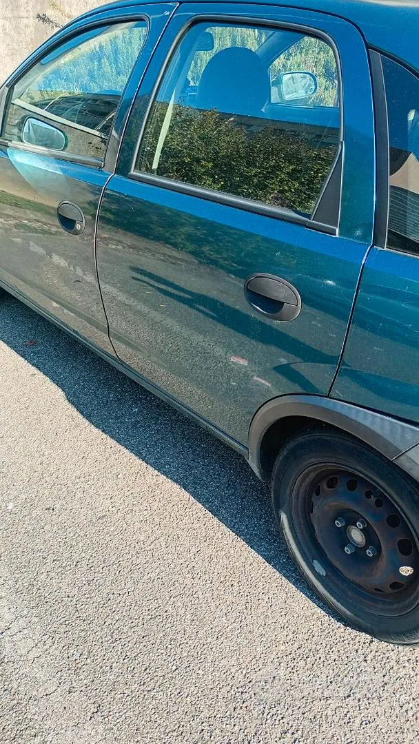 Opel Corsa 2002 photo 2