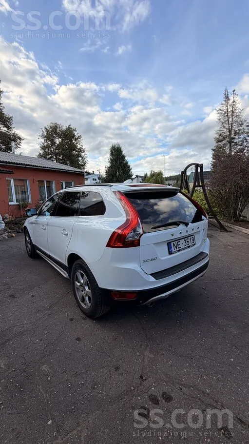 Volvo Xc 60 2013 photo 2