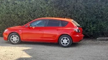 Mazda Axela 2006 photo 2