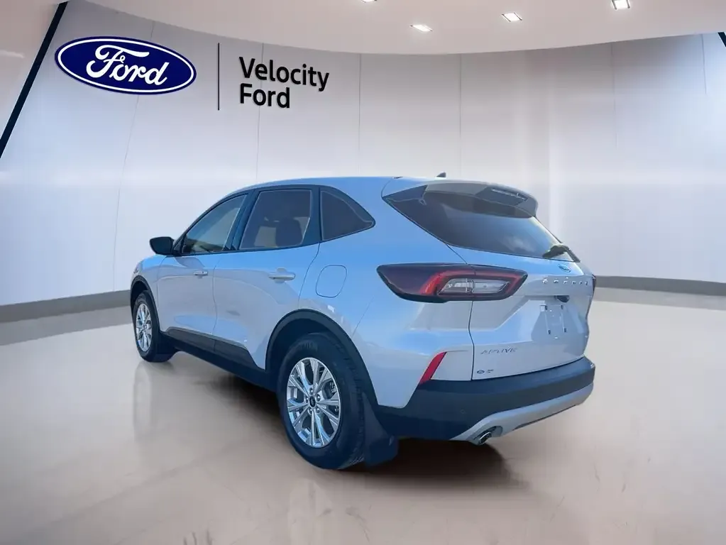 Ford Escape 2025 photo 4