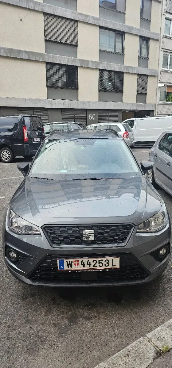 Seat Arona 2018 photo 2