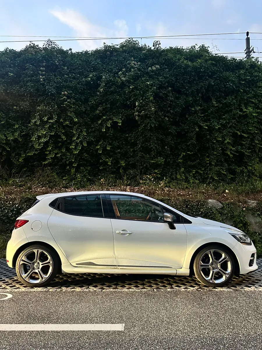 Renault Clio 2015 photo 3