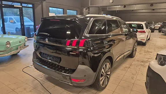 Peugeot 5008 2018 photo 5