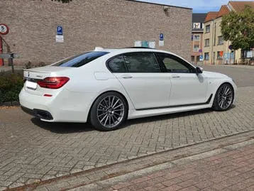 BMW 740Li 2017 photo 3