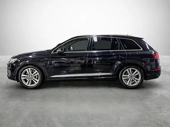 Audi Q7 2017 photo 2