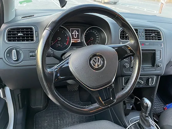Volkswagen Polo 2017 photo 3