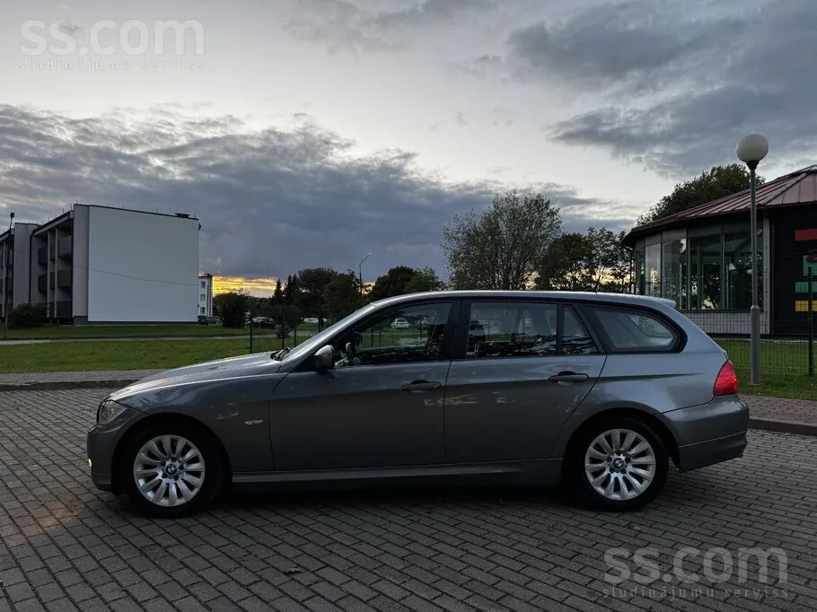 BMW 320D 2008 photo 2