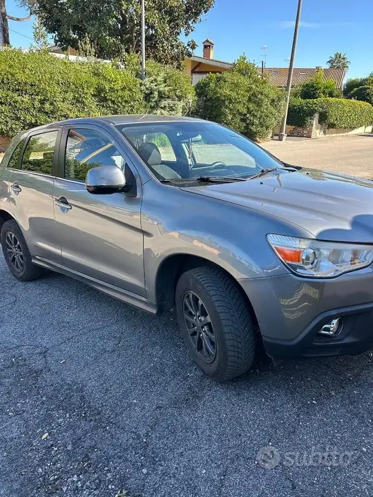 Mitsubishi Asx 2011 photo 4