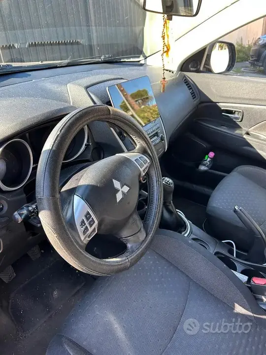 Mitsubishi Asx 2011 photo 3