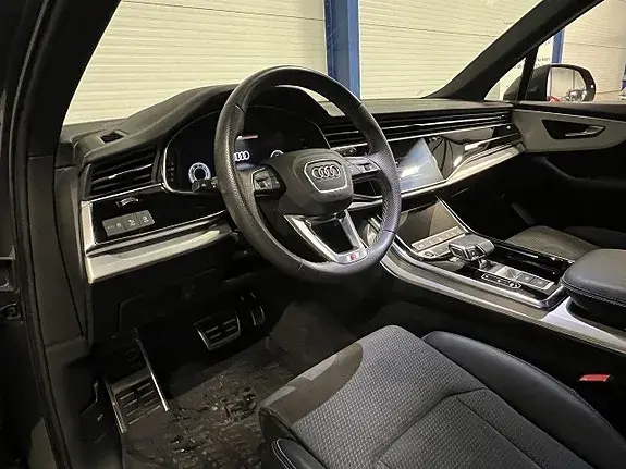 Audi Q7 2023 photo 5