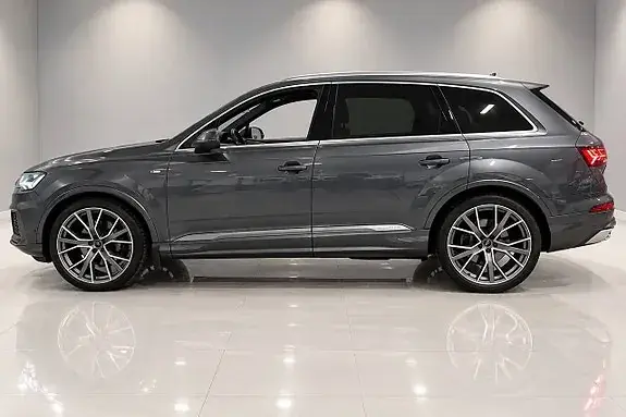 Audi Q7 2023 photo 2