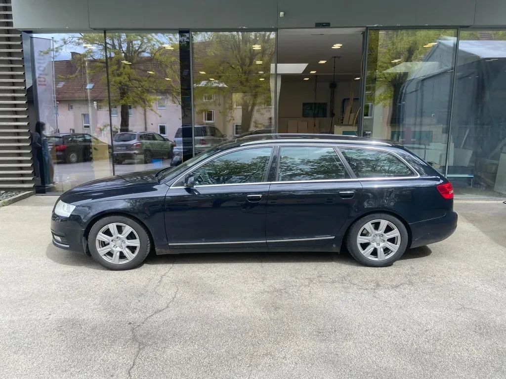 Audi A6 Avant 2011 photo 2