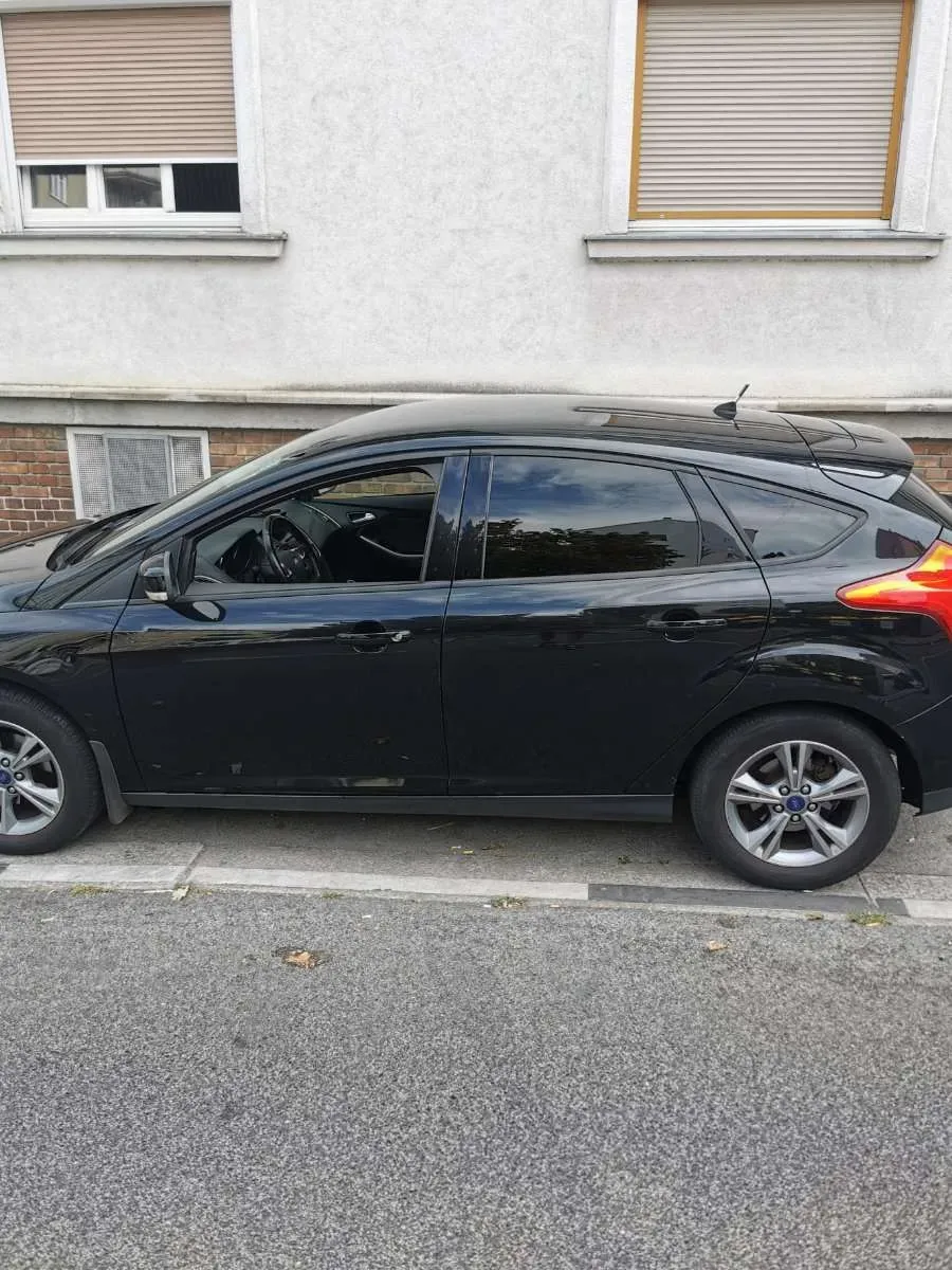 Ford Focus 2013 photo 3