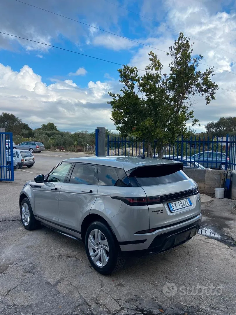 Land Rover Range Rover Evoque 2020 photo 3