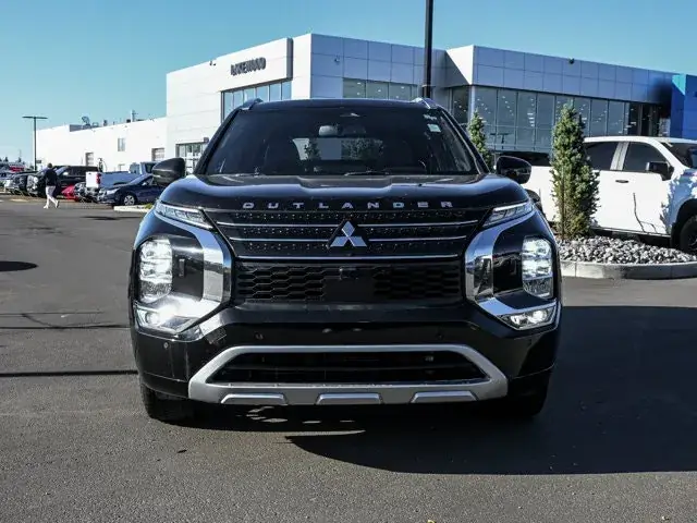 Mitsubishi Outlander 2023 photo 3