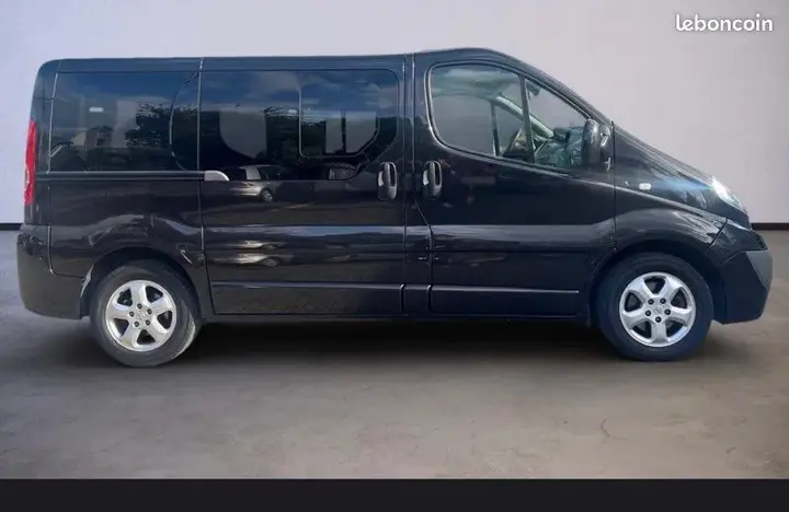 Opel Vivaro 2012 photo 5