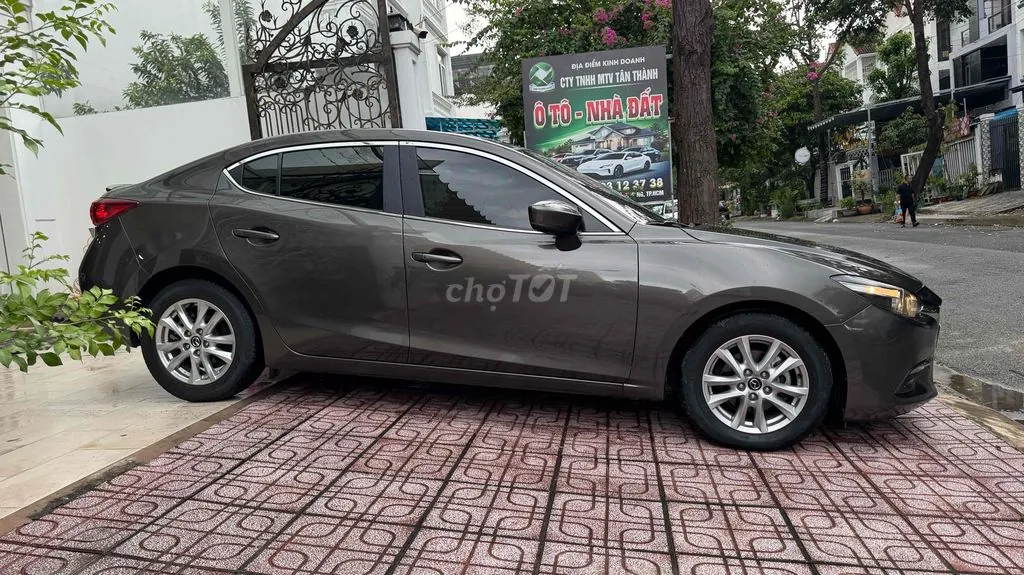 Mazda 3 2019 photo 3