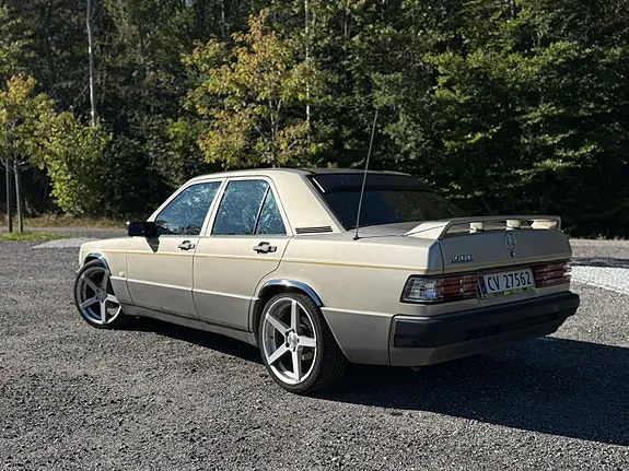 Mercedes-Benz 190 1989 photo 5