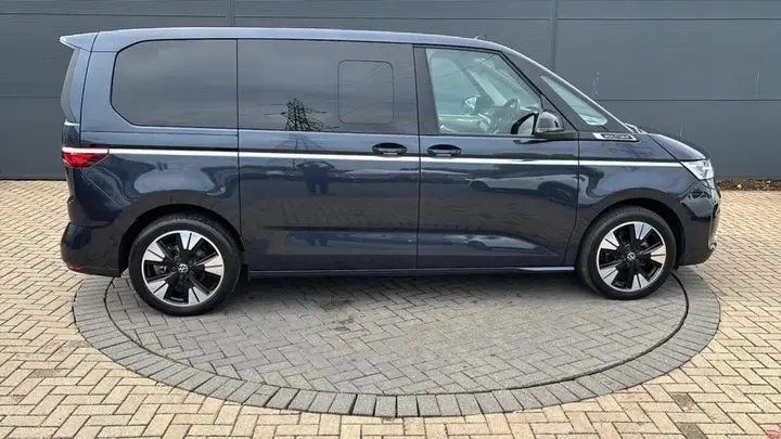 Volkswagen Multivan 2026 photo 5