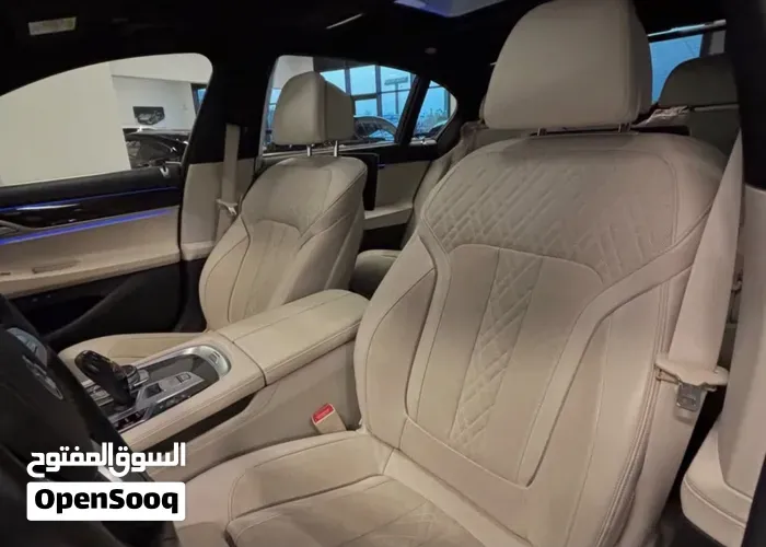 BMW 7 Series 2019 photo 2