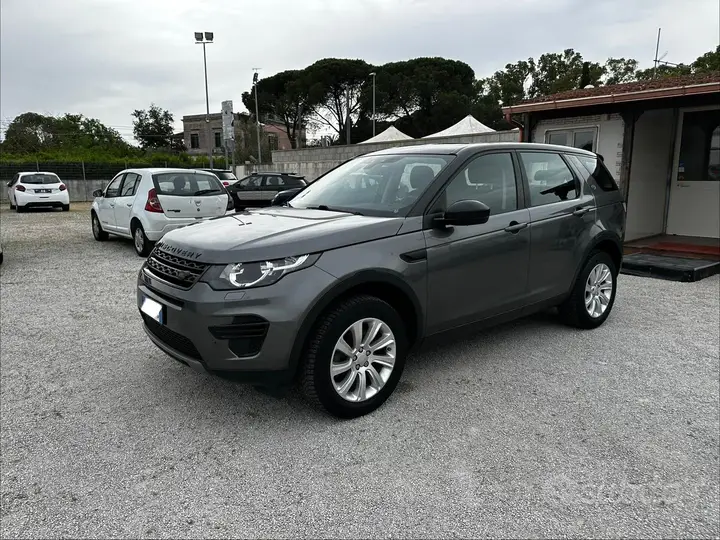 Land Rover Discovery Sport 2017 photo 3