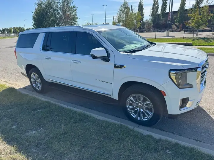 GMC Yukon Xl 2021 photo 2