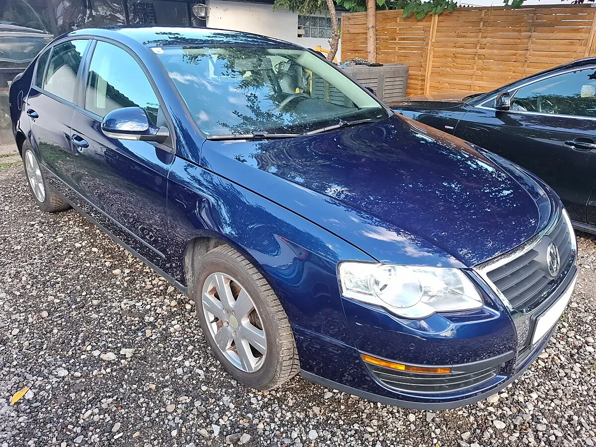 Volkswagen Passat 2010 photo 2