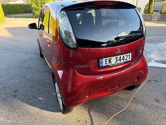 Mitsubishi I-Miev 2017 photo 4