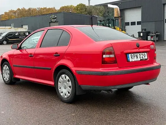 Skoda Octavia 2000 photo 5