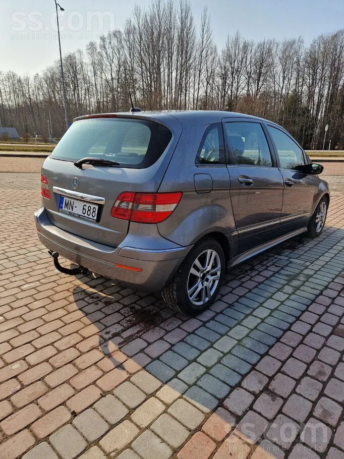 Mercedes-Benz B180 2008 photo 5