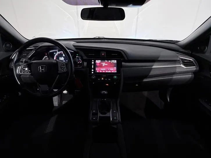 Honda Civic 2019 photo 2