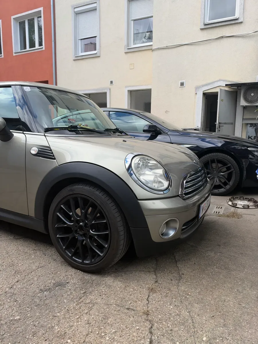 Mini Cooper 2009 photo 2
