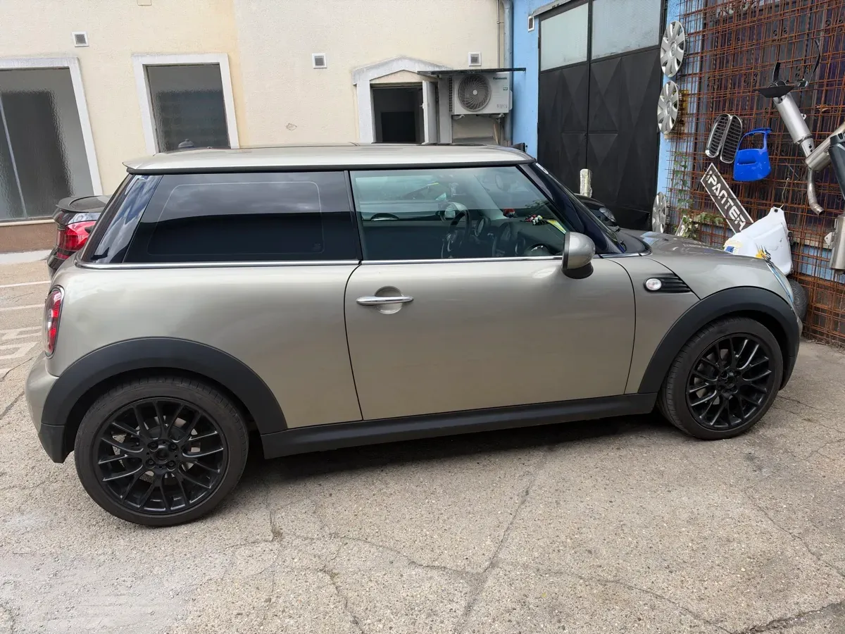 Mini Cooper 2009 photo 3